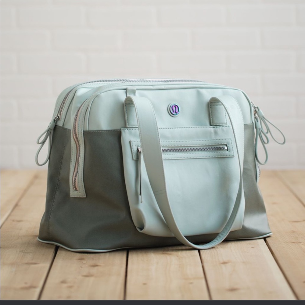 Lululemon gym bag
